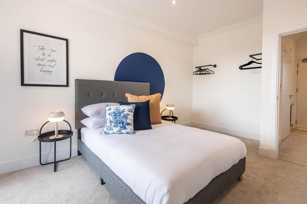 Modern Apartments With Balcony In Merton Near Wimbledon By Sojo Stay Mitcham Ngoại thất bức ảnh