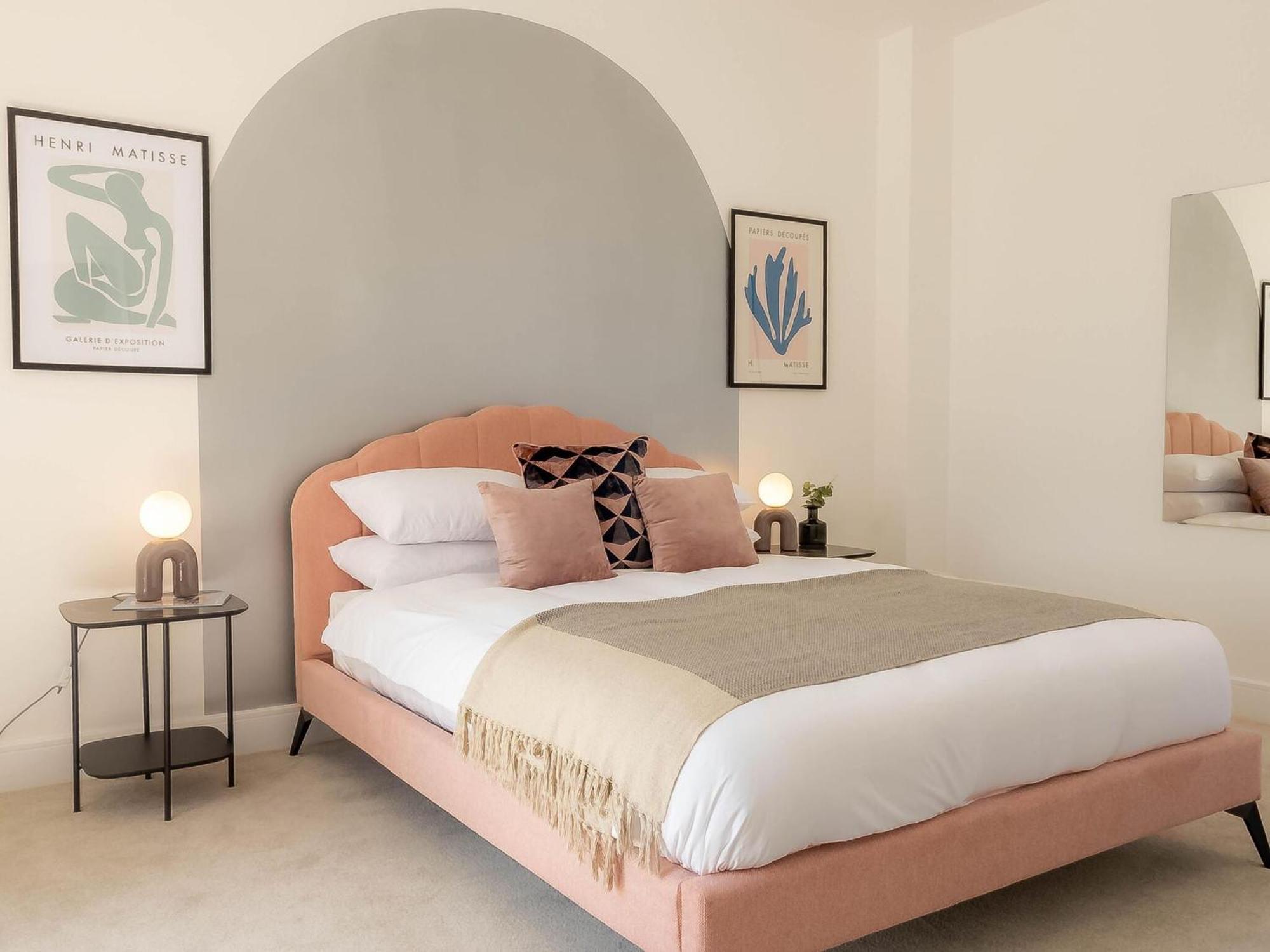 Modern Apartments With Balcony In Merton Near Wimbledon By Sojo Stay Mitcham Ngoại thất bức ảnh