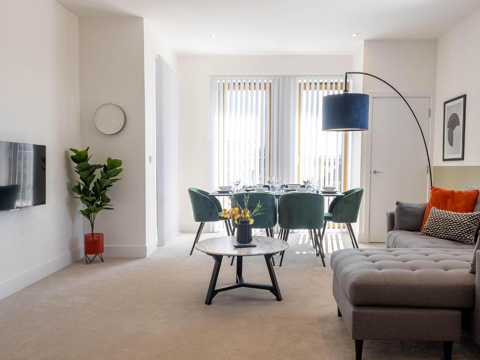 Modern Apartments With Balcony In Merton Near Wimbledon By Sojo Stay Mitcham Ngoại thất bức ảnh