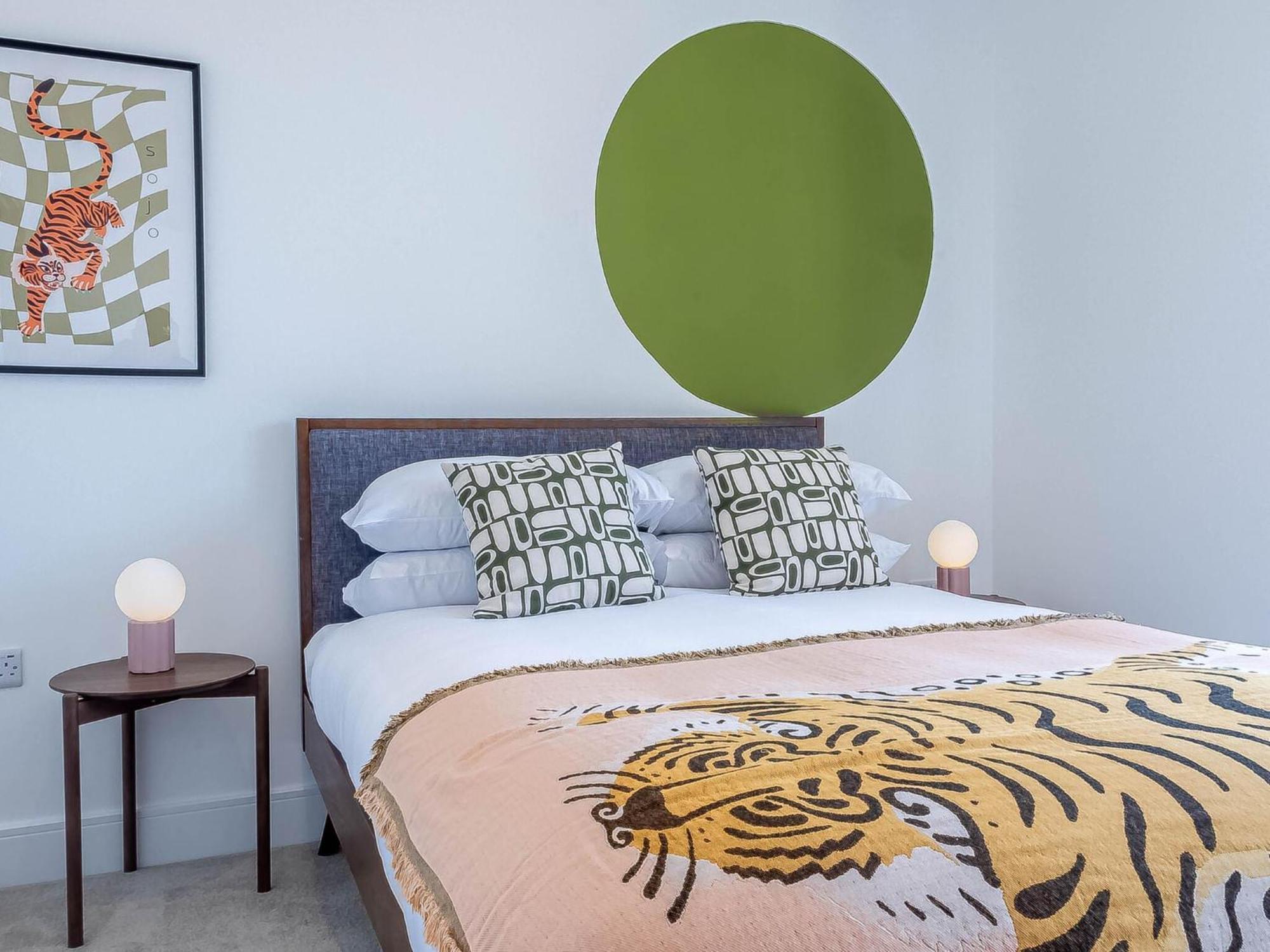 Modern Apartments With Balcony In Merton Near Wimbledon By Sojo Stay Mitcham Ngoại thất bức ảnh