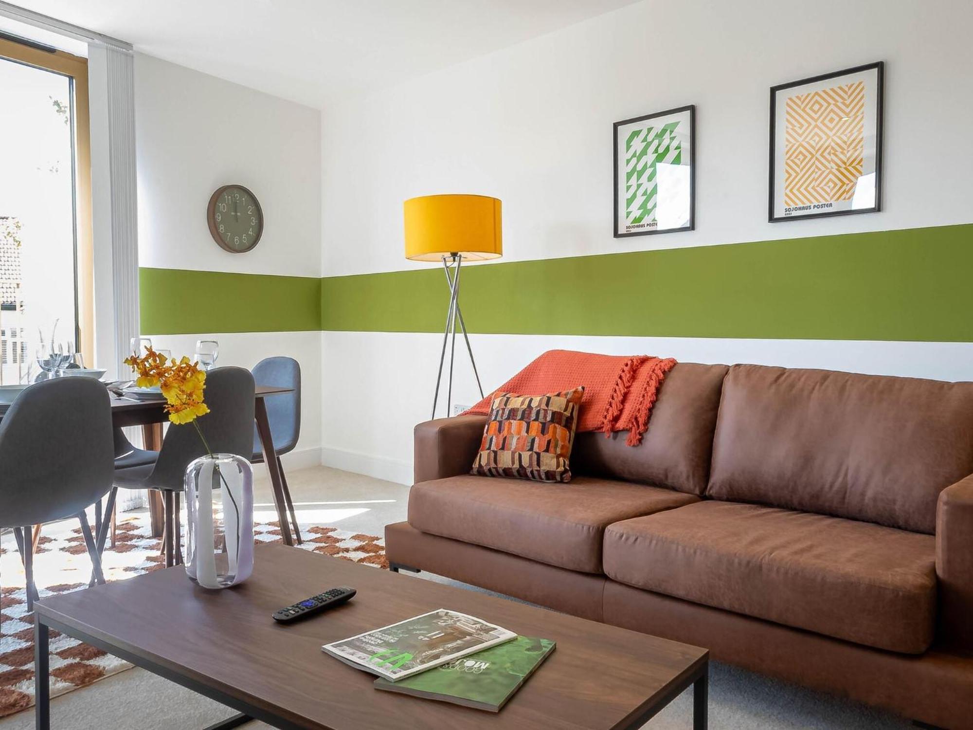 Modern Apartments With Balcony In Merton Near Wimbledon By Sojo Stay Mitcham Ngoại thất bức ảnh
